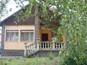 Óhuta Nyaraló Parád