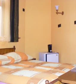 No.1 Kávézó & Étterem