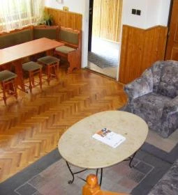 No.1 Kávézó & Étterem