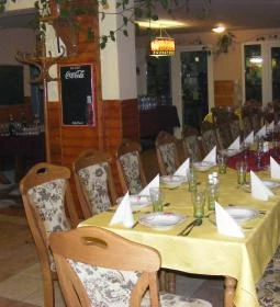 No.1 Kávézó & Étterem