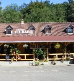 No.1 Kávézó & Étterem