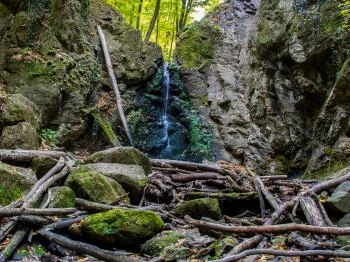 Ilona-völgyi vízesés Parádfürdő