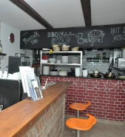 Au Naturel Túraközpont és Vendégház