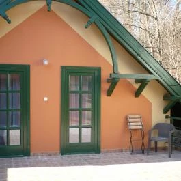 Szent Hubertus Panzió Parádsasvár - Medence/kert