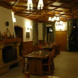 Szent Hubertus Panzió Parádsasvár - Vendéglátás