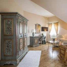 Gastland M1 Hotel Páty - Szobák