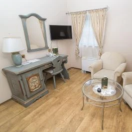 Gastland M1 Hotel Páty - Szobák