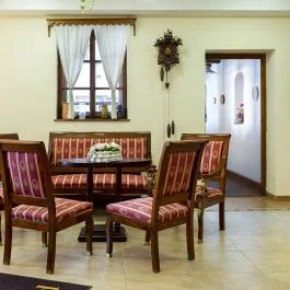 Gastland M1 Hotel Páty - Belső