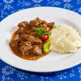 Gastland M1 Hotel Páty - Vendéglátás