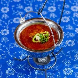 Gastland M1 Hotel Páty - Vendéglátás