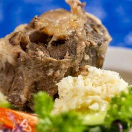 Gastland M1 Hotel Páty - Vendéglátás