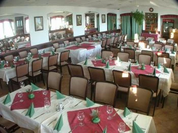 Hotel Fenyves Panoráma étterme Pécs