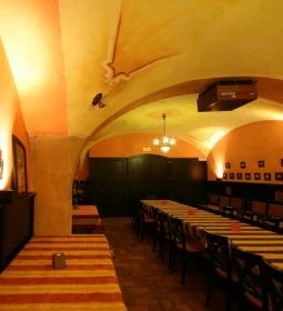 Maláta Bisztró & Sörbár