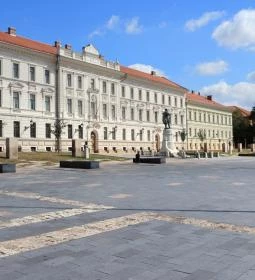 25. legjobb látnivaló: Kossuth tér