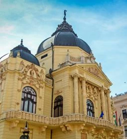 Pécsi Nemzeti Színház