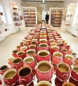 Rózsaszín Zsolnay Kiállítás