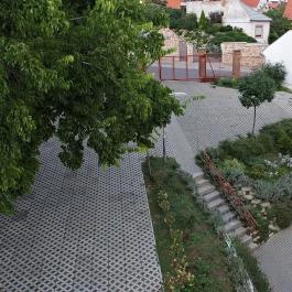 Centrum Apartmanhotel Pécs - Medence/kert