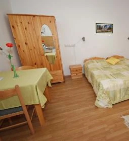 Hungária Apartmanház