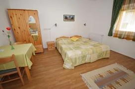 Hungária Apartmanház Pécs