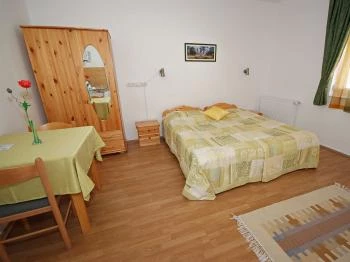Hungária Apartmanház Pécs