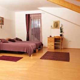 Hungária Apartmanház Pécs - Szobák