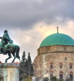 39. legjobb látnivaló: Hunyadi-szobor