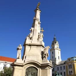 Szentháromság-szobor Pécs - Egyéb