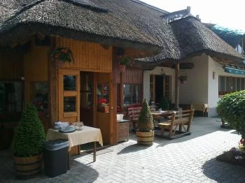 Fehér Akác Vendéglő Pér