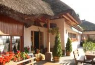 Fehér Akác Vendéglő Pér