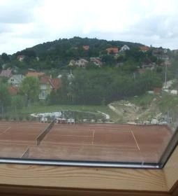 Tûndérszikla Panzió