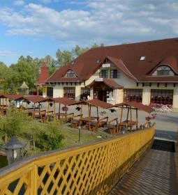 Fűzfa Hotel és Pihenőpark