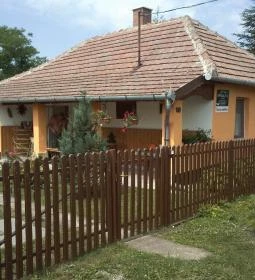 Halászék Napsugár Vendégháza