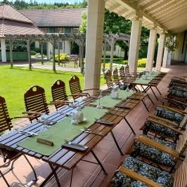 Hotel Szépalma Porva-Szépalmapuszta - Medence/kert