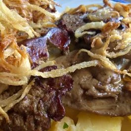 Határmenti Vigadó, Bozsok - Étel/ital