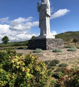 Áldó Krisztus szobor