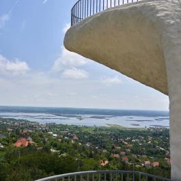 Bence-hegyi kilátó Velence - Külső kép