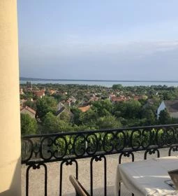 Zenit Balaton Étterem & Bar