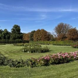 Cziráky Margit Rózsakert, Fertőd - Egyéb