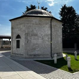 Gül Baba Türbe és Rózsakert Budapest - Külső kép