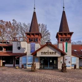 Hévízi Tófürdő és Festetics Fürdőház, Hévíz - Külső kép