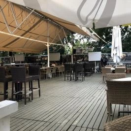 Hippie Island, Budapest - Belső