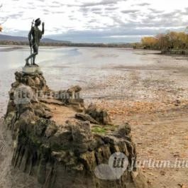 Keresztelő Szent János szobra Tata - Egyéb