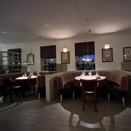 Kistücsök Étterem, Borpince & Vinotéka, Balatonszemes - Belső