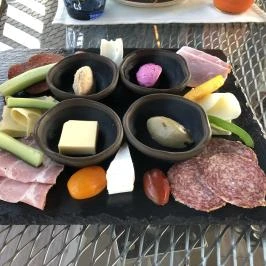 Kreinbacher Birtok , Somlóvásárhely - Vendéglátás