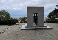 Mansfeld Péter szobra Budapest