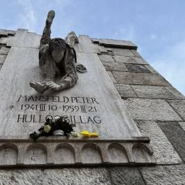 Mansfeld Péter dombormű , Budapest - Egyéb