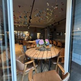 Morzsa pékség és étterem, Pécs - Belső