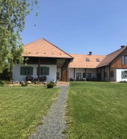 Őri Art Inn Panzió