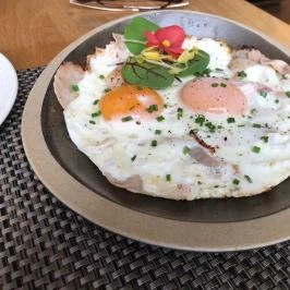 Platán Udvarház Tata - Vendéglátás