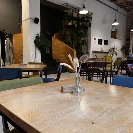 Reggeli Pécs - Belső